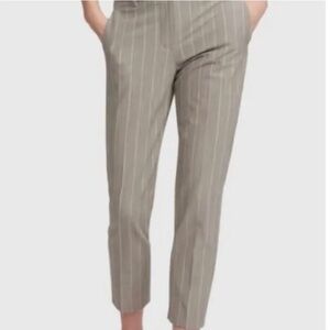 Theory Cropped Tan Trouser Size 18 NWT